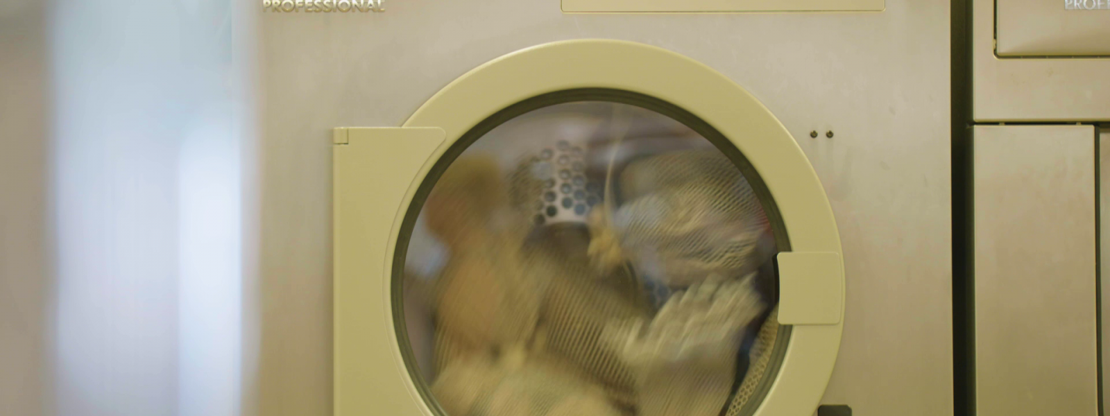 Gebrek aan hygiëne door werkkleding thuis te wassen, constateert instituut Klasse Wäsche
